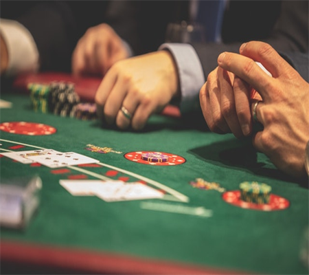 Phơi Bày Bí Mật Của Trò Lừa Đảo Đọc Bài Cá Cược: Khám Phá Bí Mật Đằng Sau Texas Hold'em